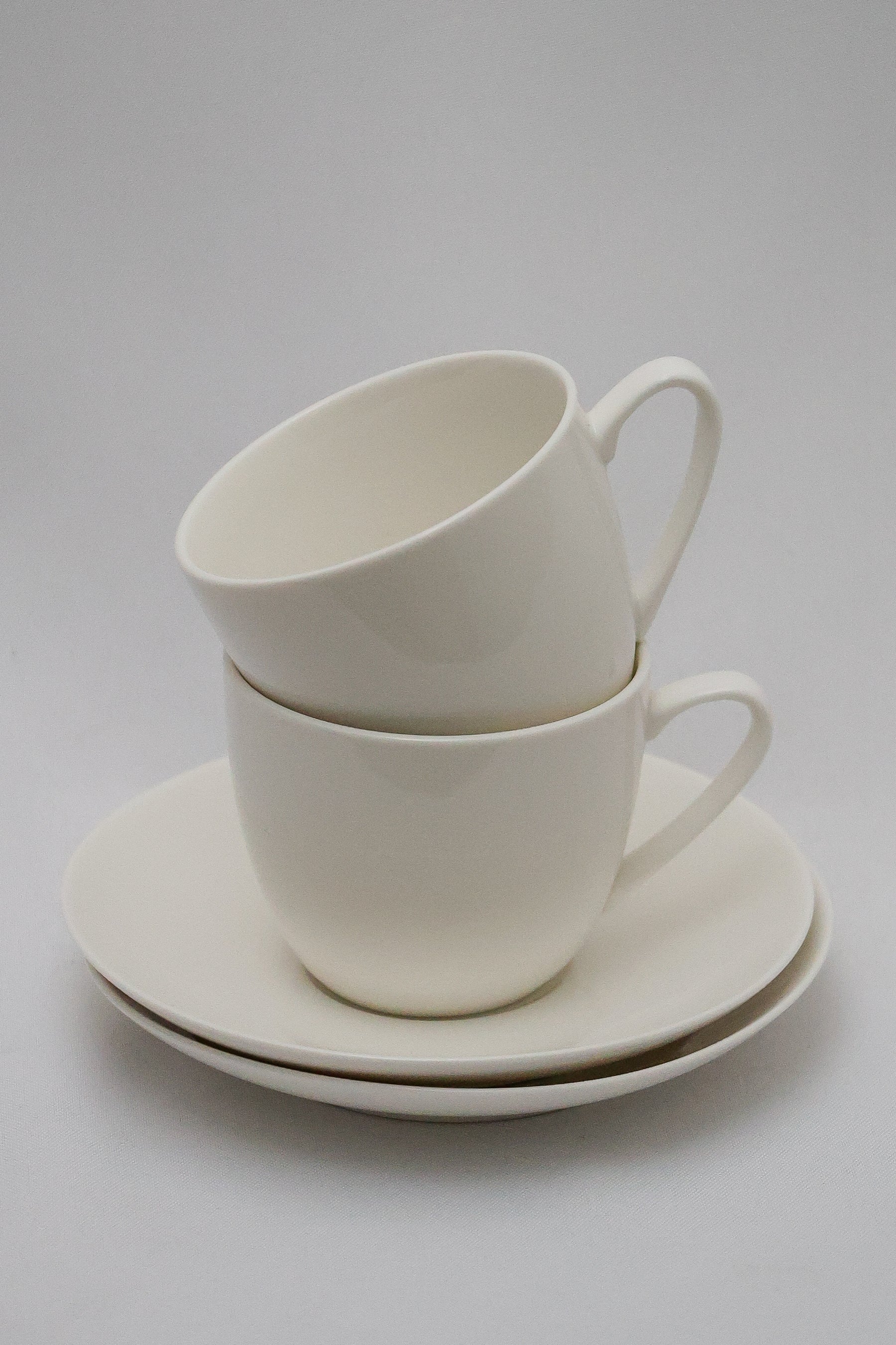 Xícara De Chá C/ Pires Clean Porcelana Lyor