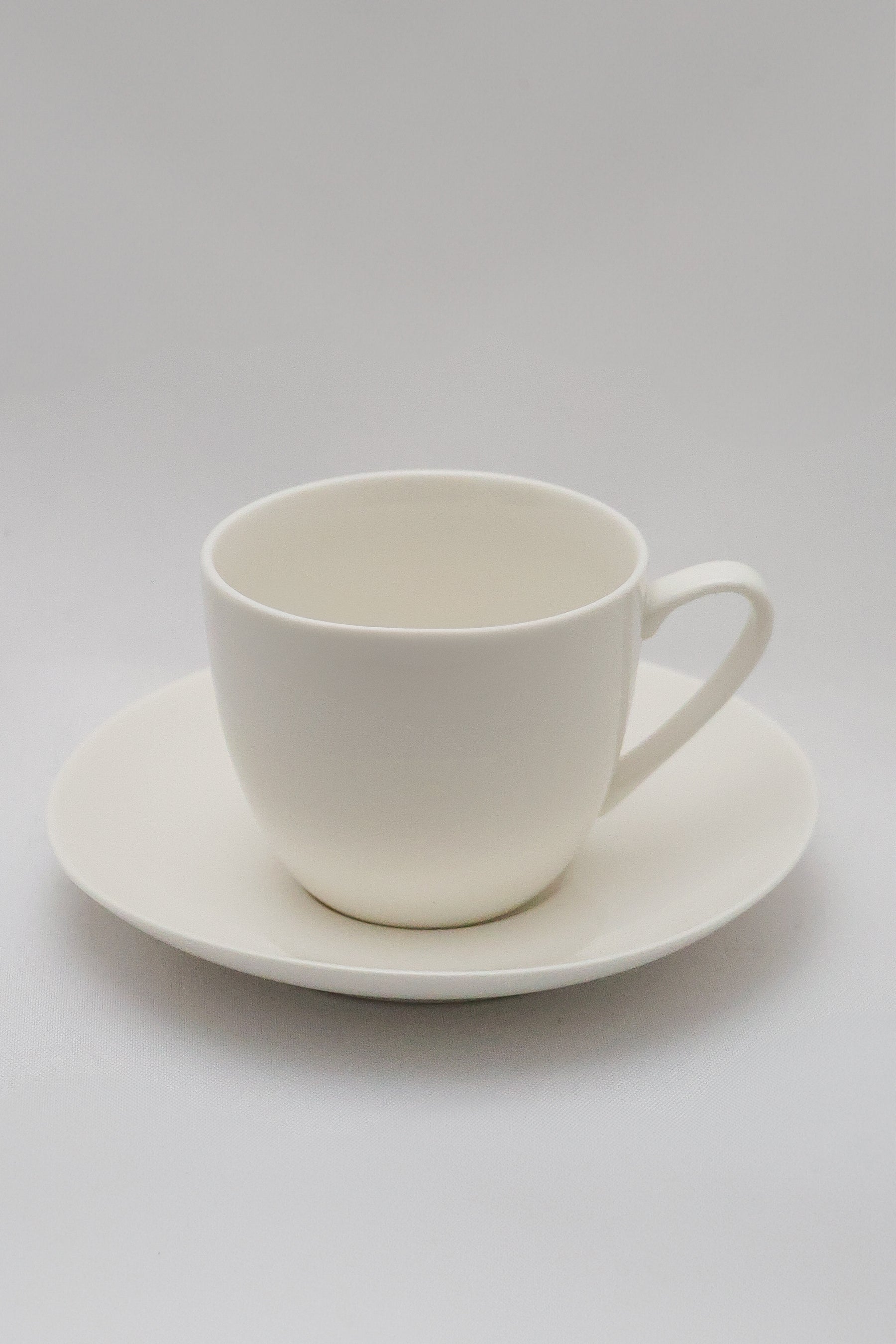 Xícara De Chá C/ Pires Clean Porcelana Lyor