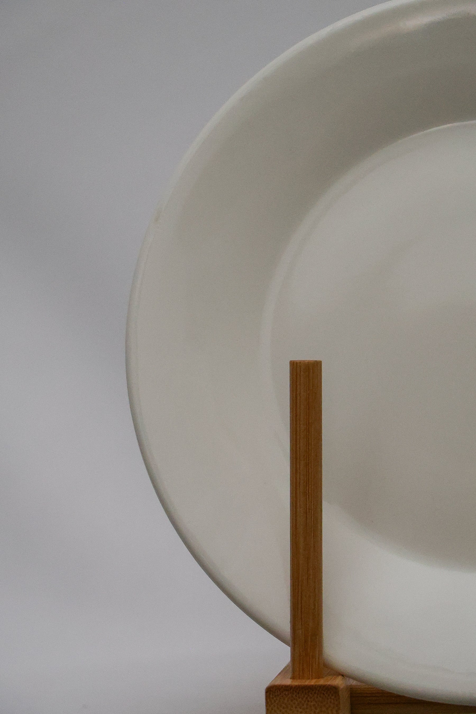 Prato Raso Clean Porcelana Lyor