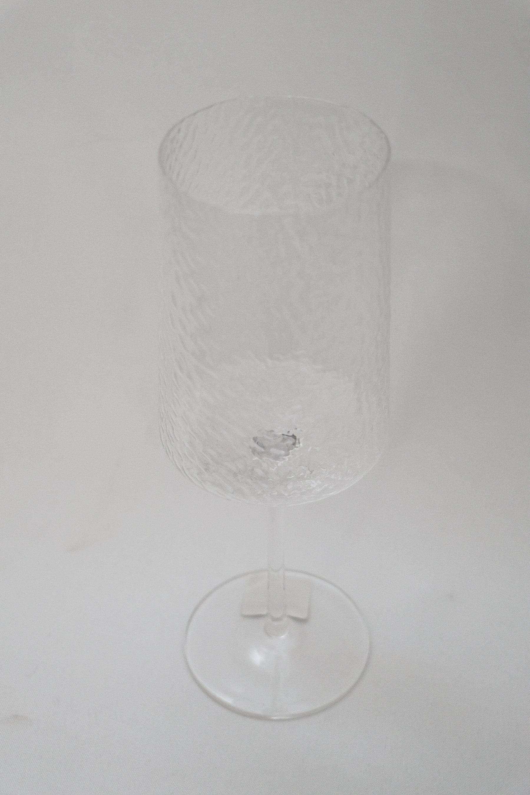 Taça de Cristal Petra p/ Vinho Martelado Lyor