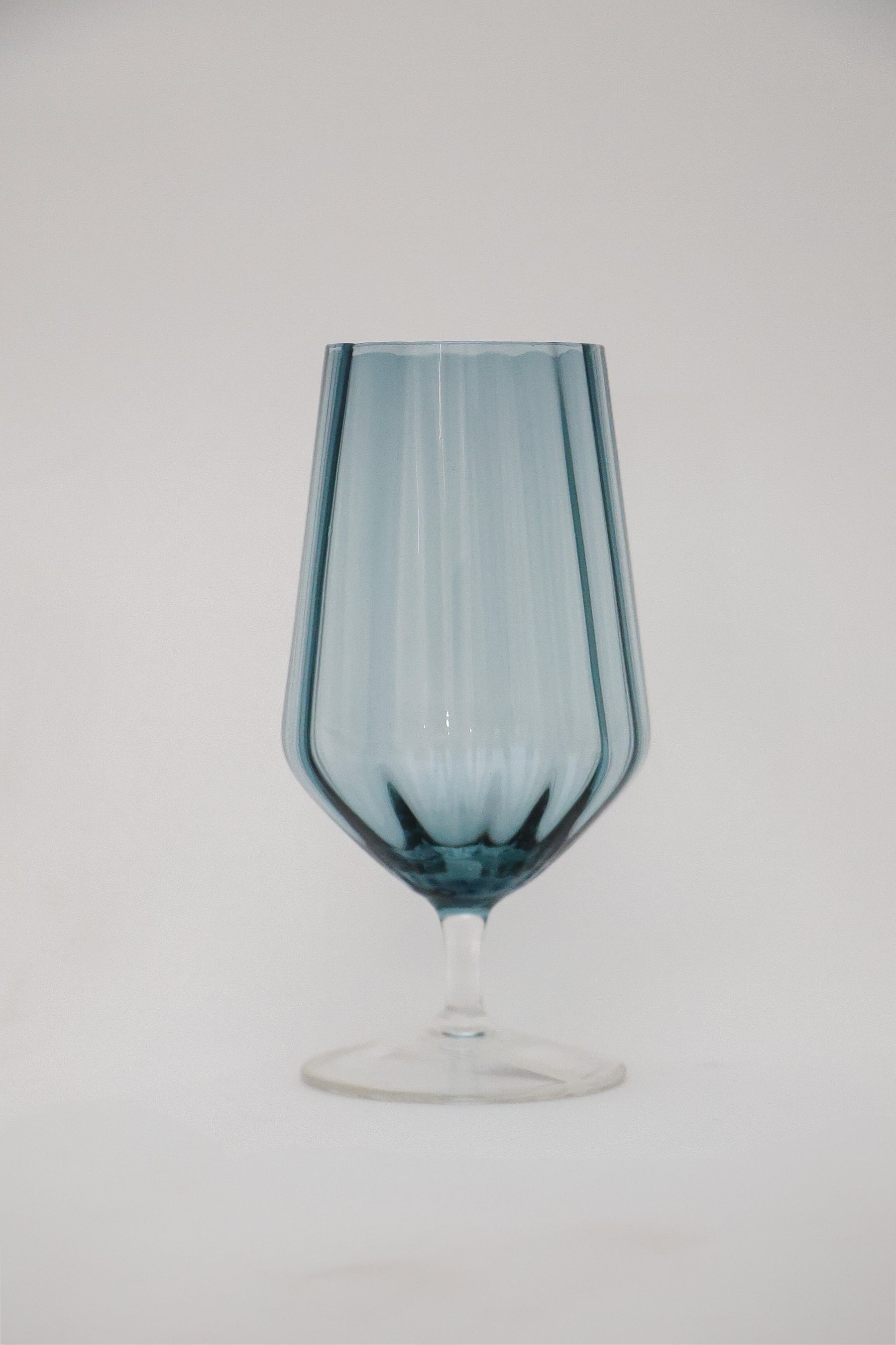 Taça de Vidro P/ Cerveja Azul Marinho 500ml