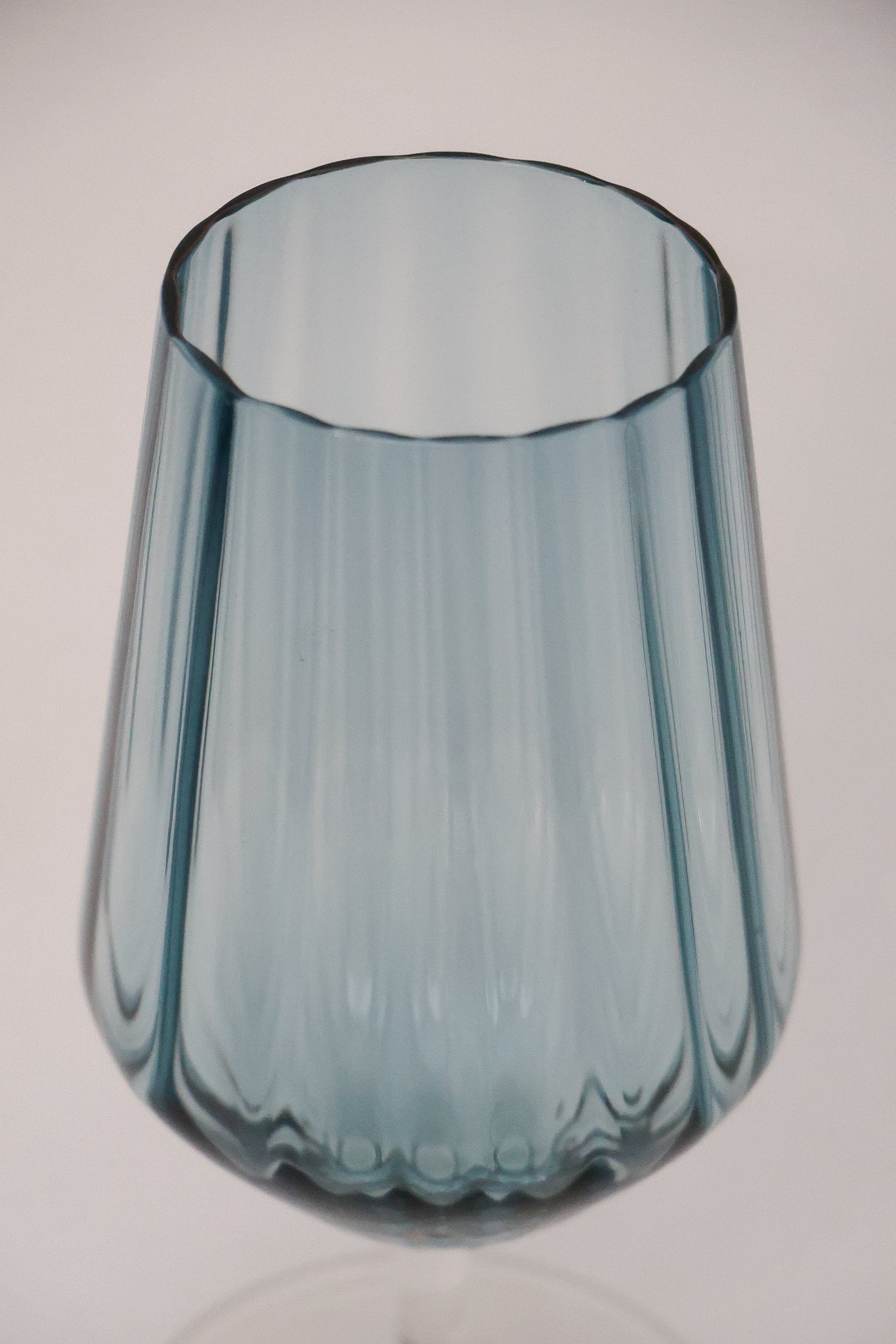 Taça de Vidro P/ Cerveja Azul Marinho 500ml