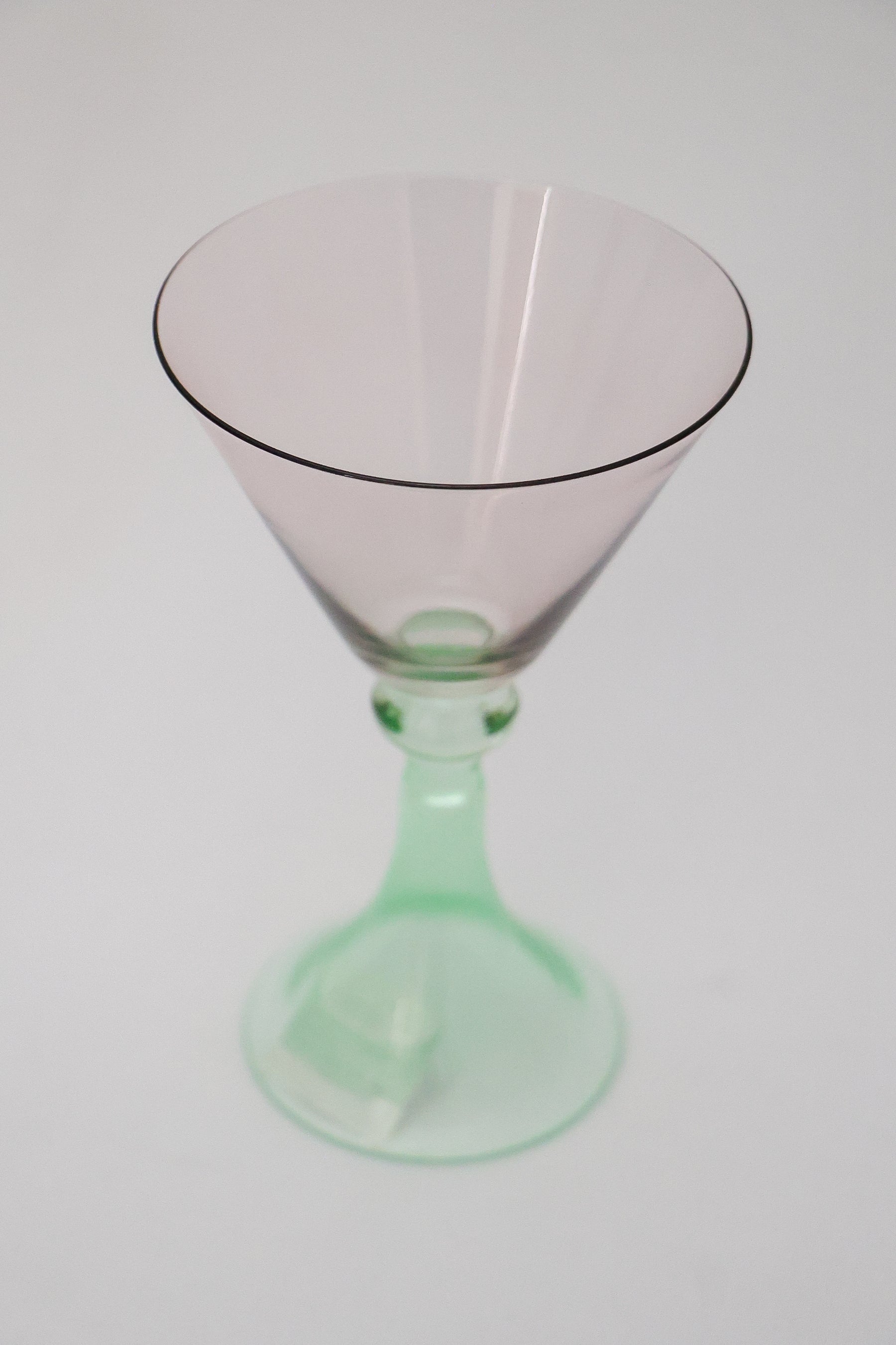 Taça de Vidro Coupe Peru 150ml - Rosa e Verde