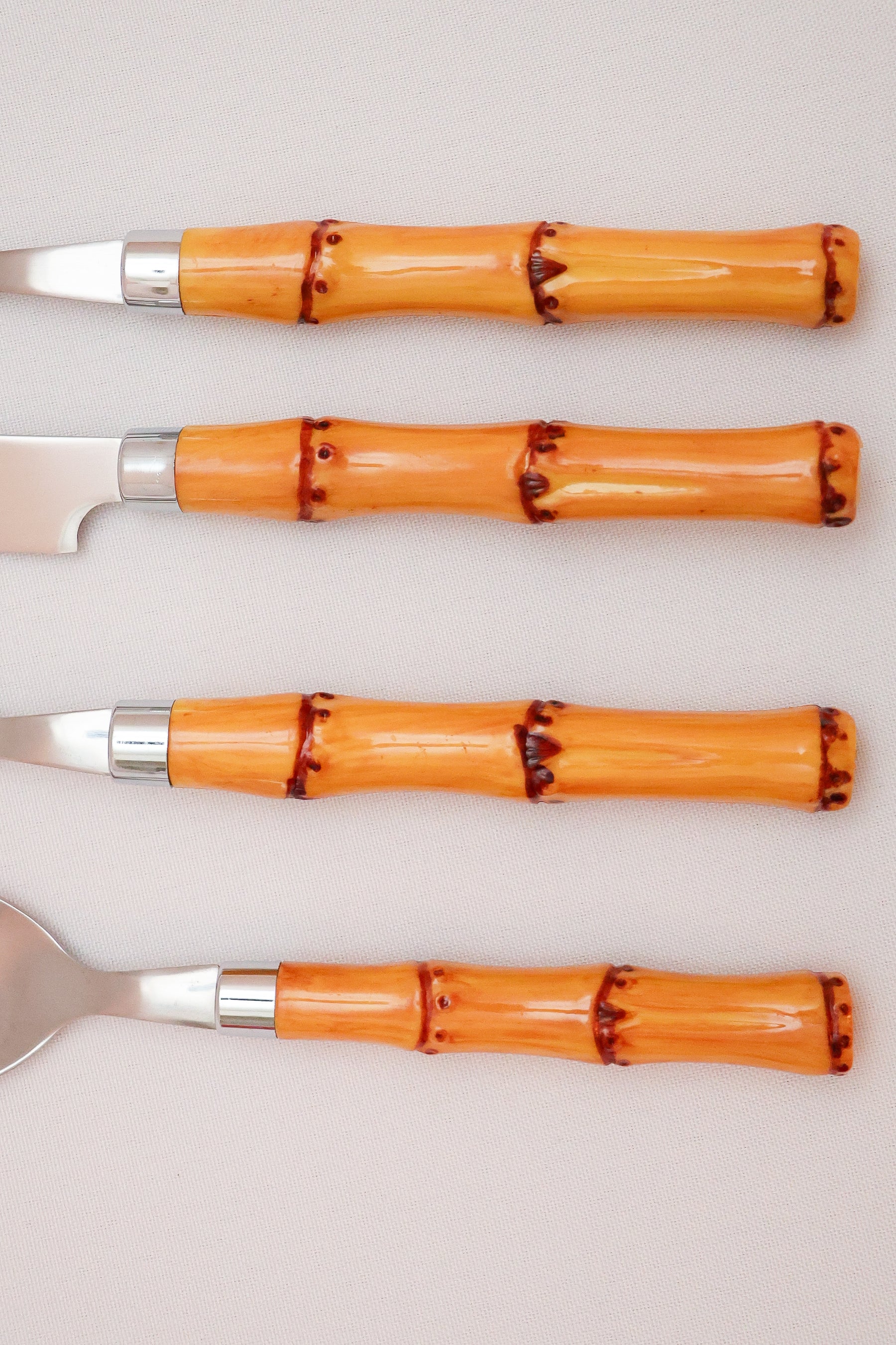 Faqueiro 24 peças Aço Inox com cabo de plástico bambu Lyor