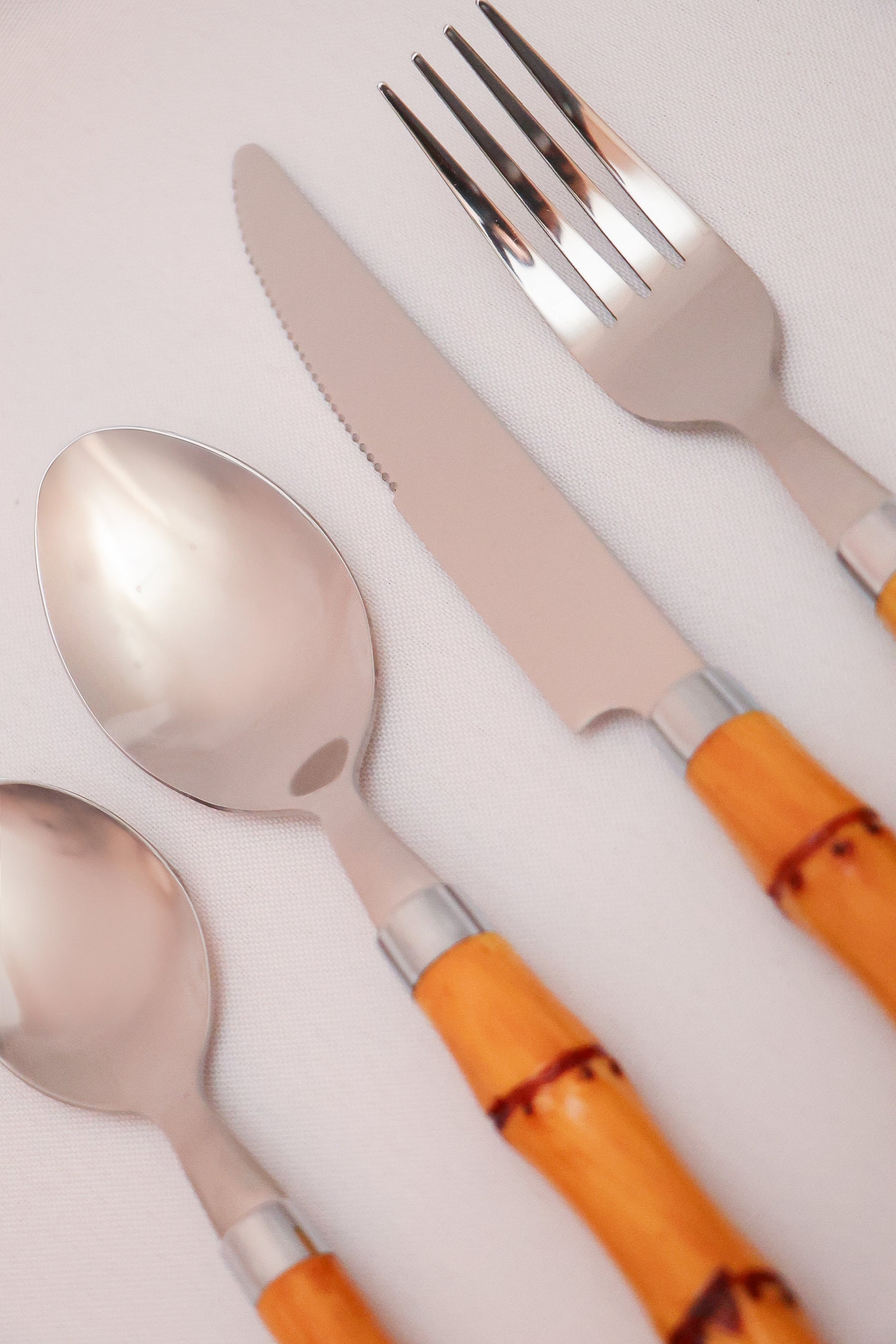 Faqueiro 24 peças Aço Inox com cabo de plástico bambu Lyor