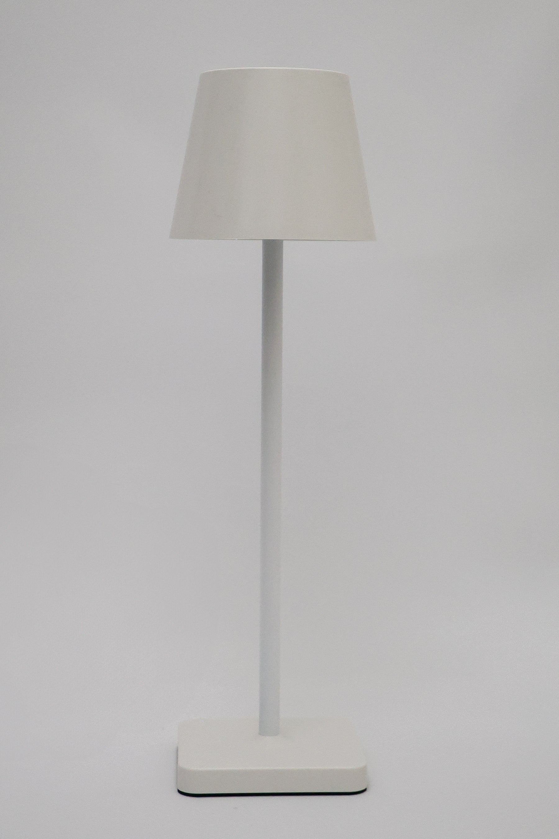 Luminária de Mesa Tátil Ross