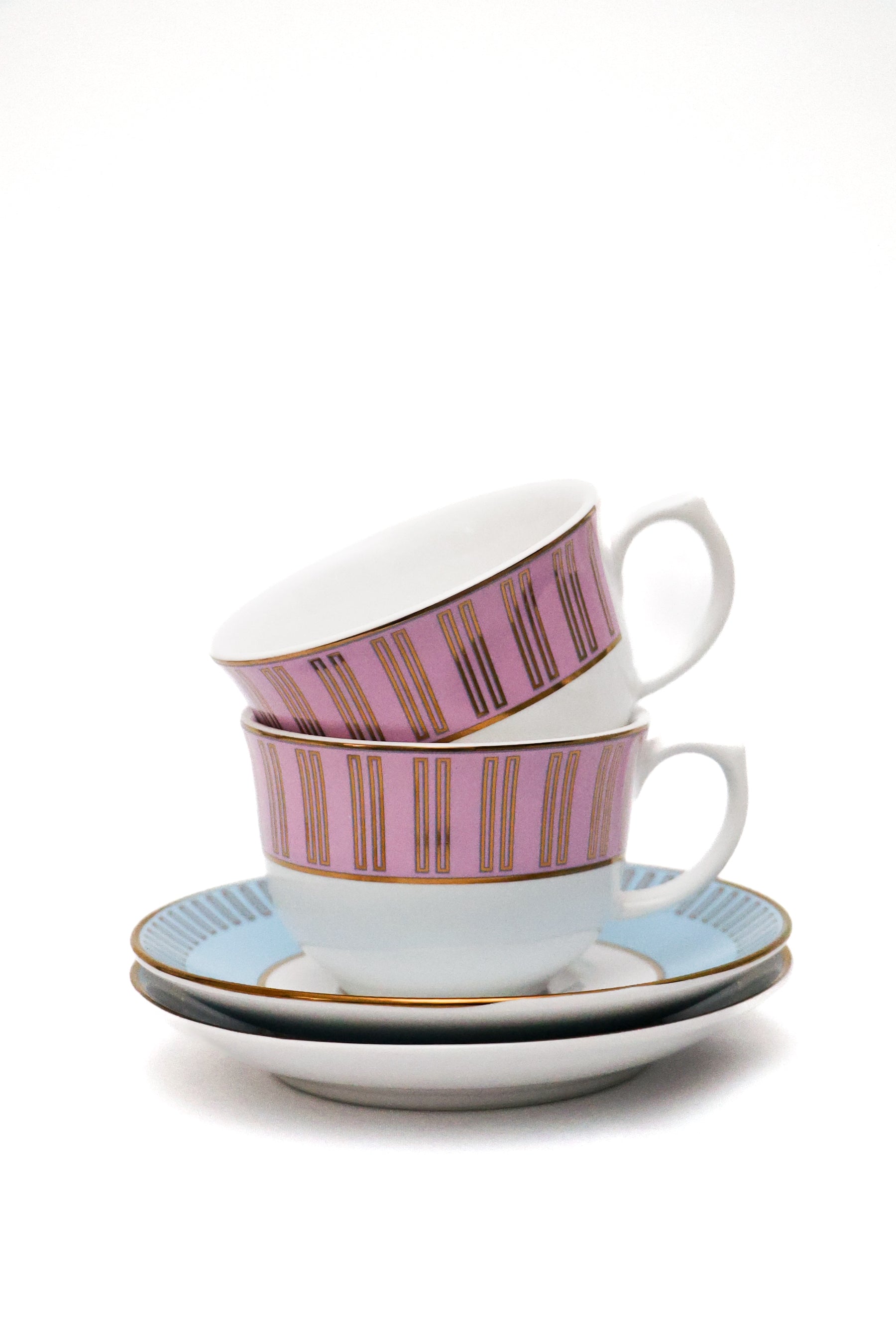 Xícara de Chá com Pires Cosmopolitan