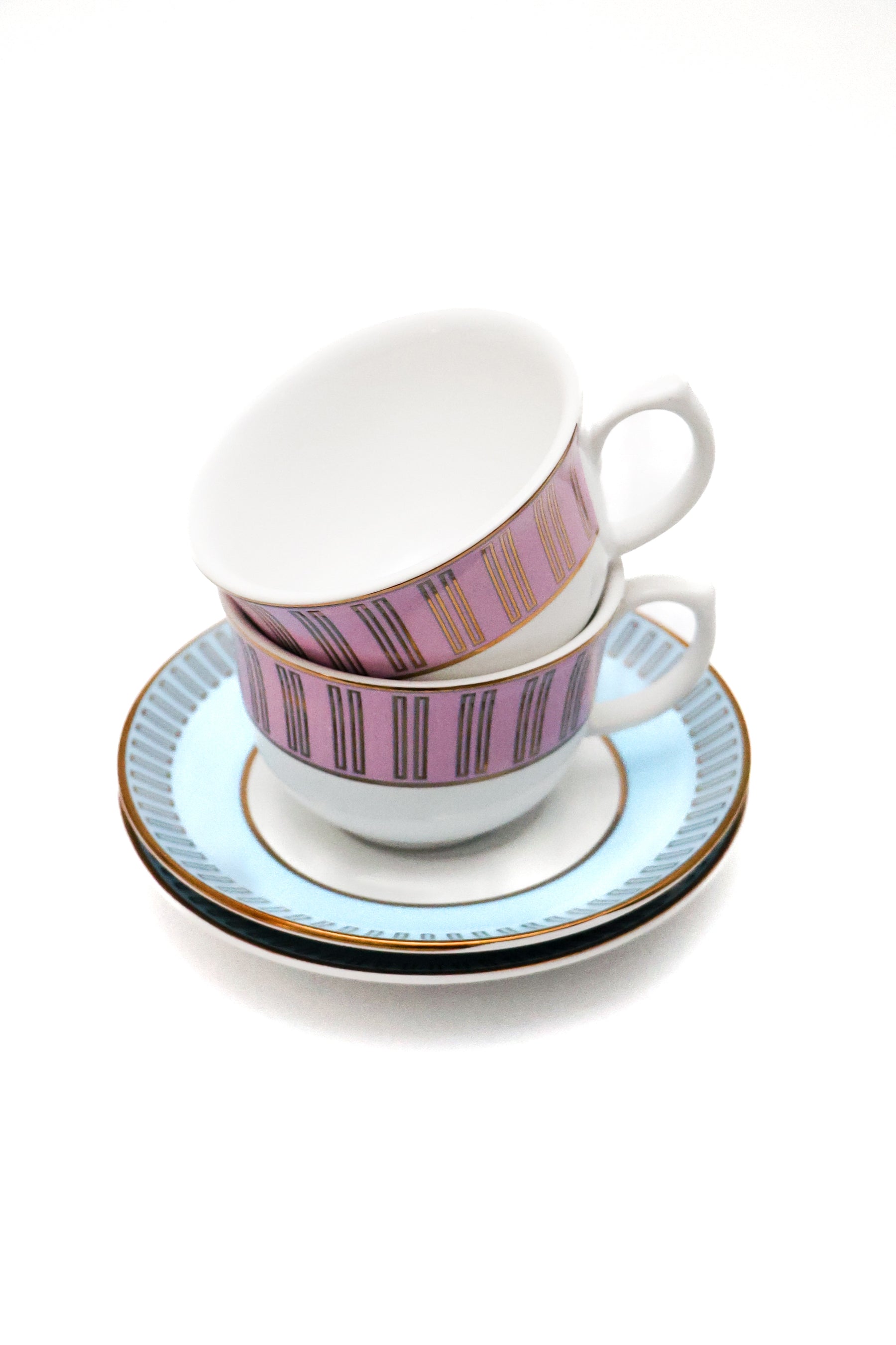 Xícara de Chá com Pires Cosmopolitan