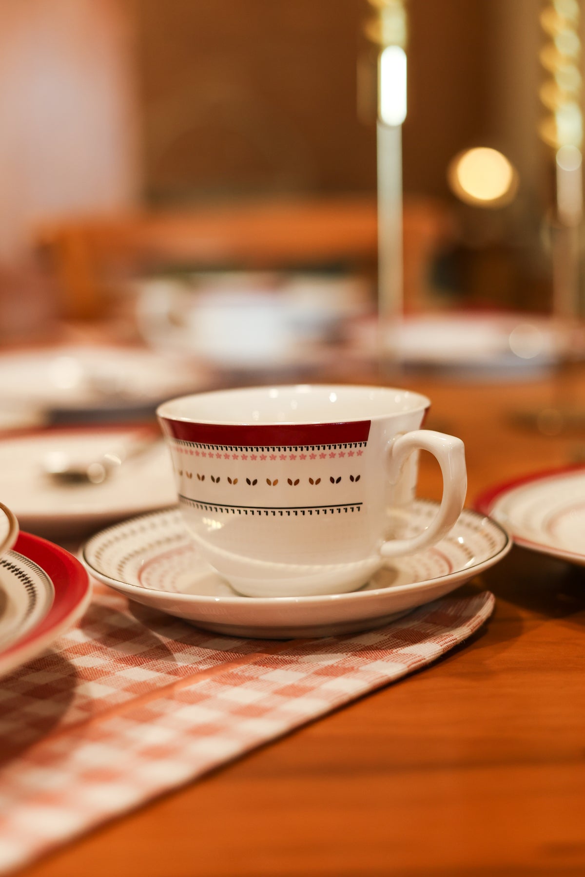 Jogo 6 Xícaras de Chá c/ Pires Lafayette, Oxford