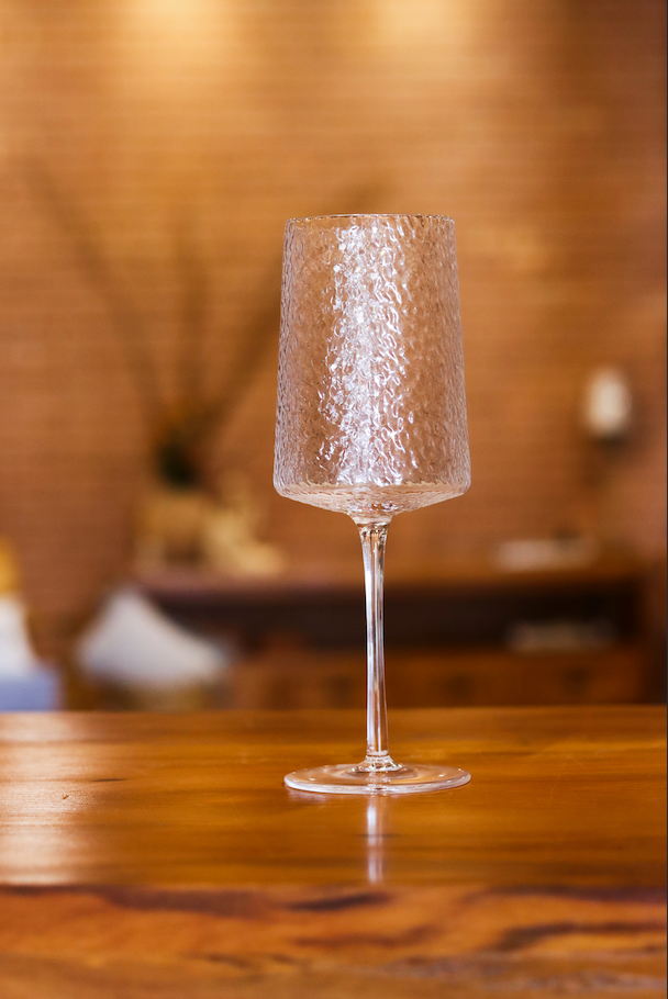 Taça de Cristal Petra p/ Vinho Martelado Lyor