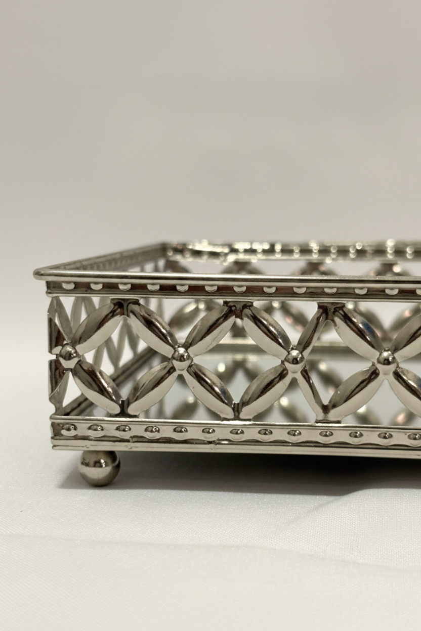 Conjunto com 3 Bandejas em Metal Prata com Espelho Mart