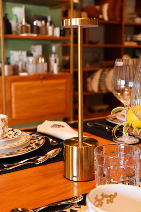 Luminária de Mesa Tátil Holly, Copa&Cia