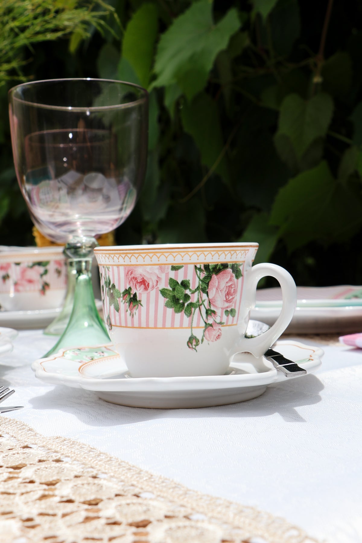 Jogo 6 Xícaras de Chá com Pires Belle Romance Scalla