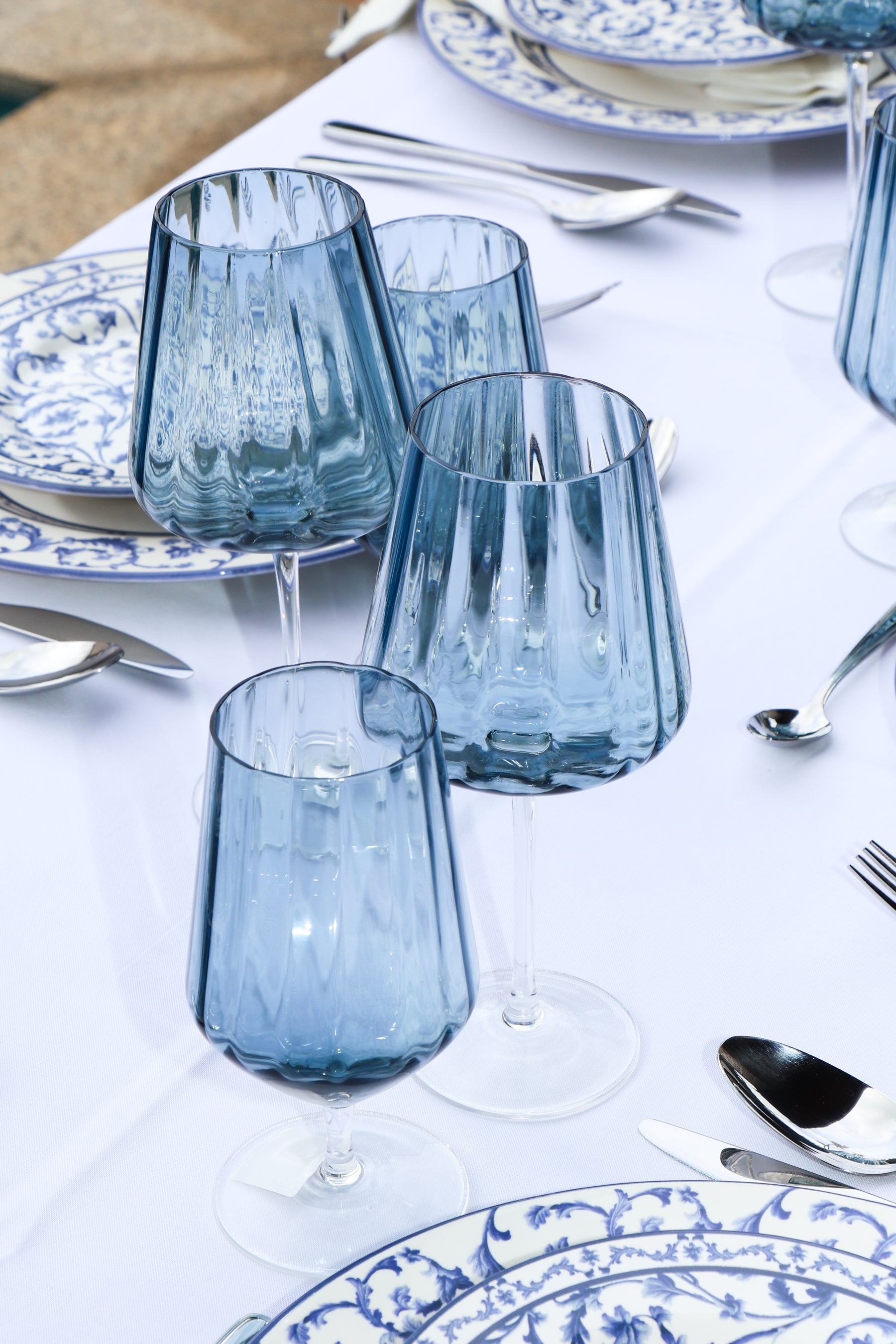 Taça de Vidro P/ Vinho Azul Marinho 450ml