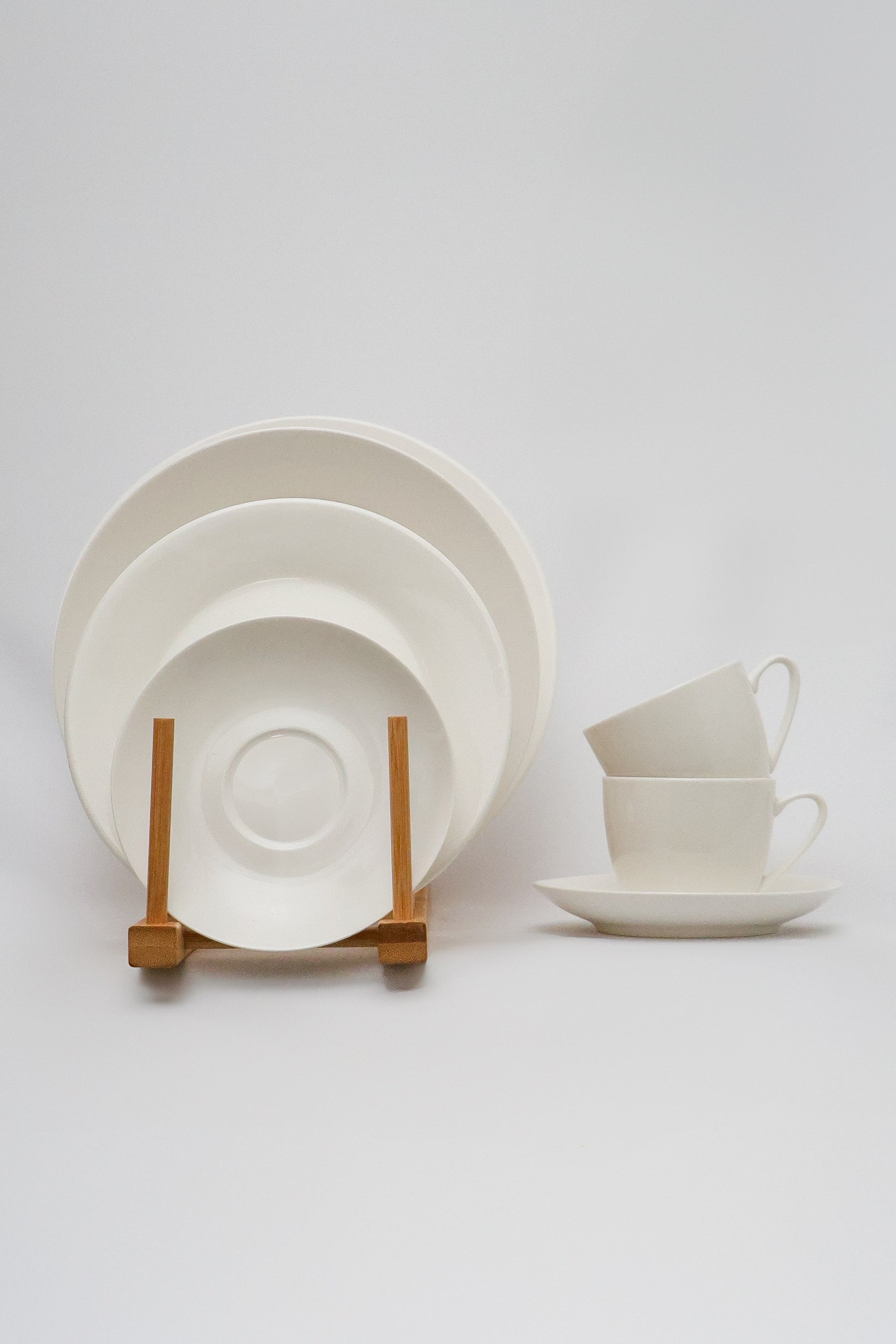 Prato Raso Clean Porcelana Lyor