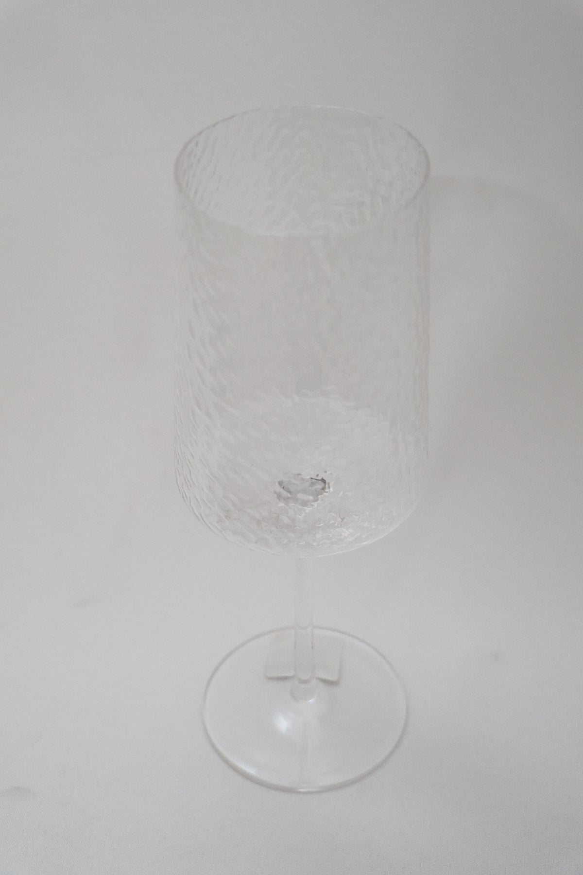 Taça de Cristal Petra p/ Vinho Martelado Lyor