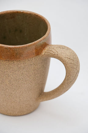 Caneca Cerâmica Artesanal Mari Silva