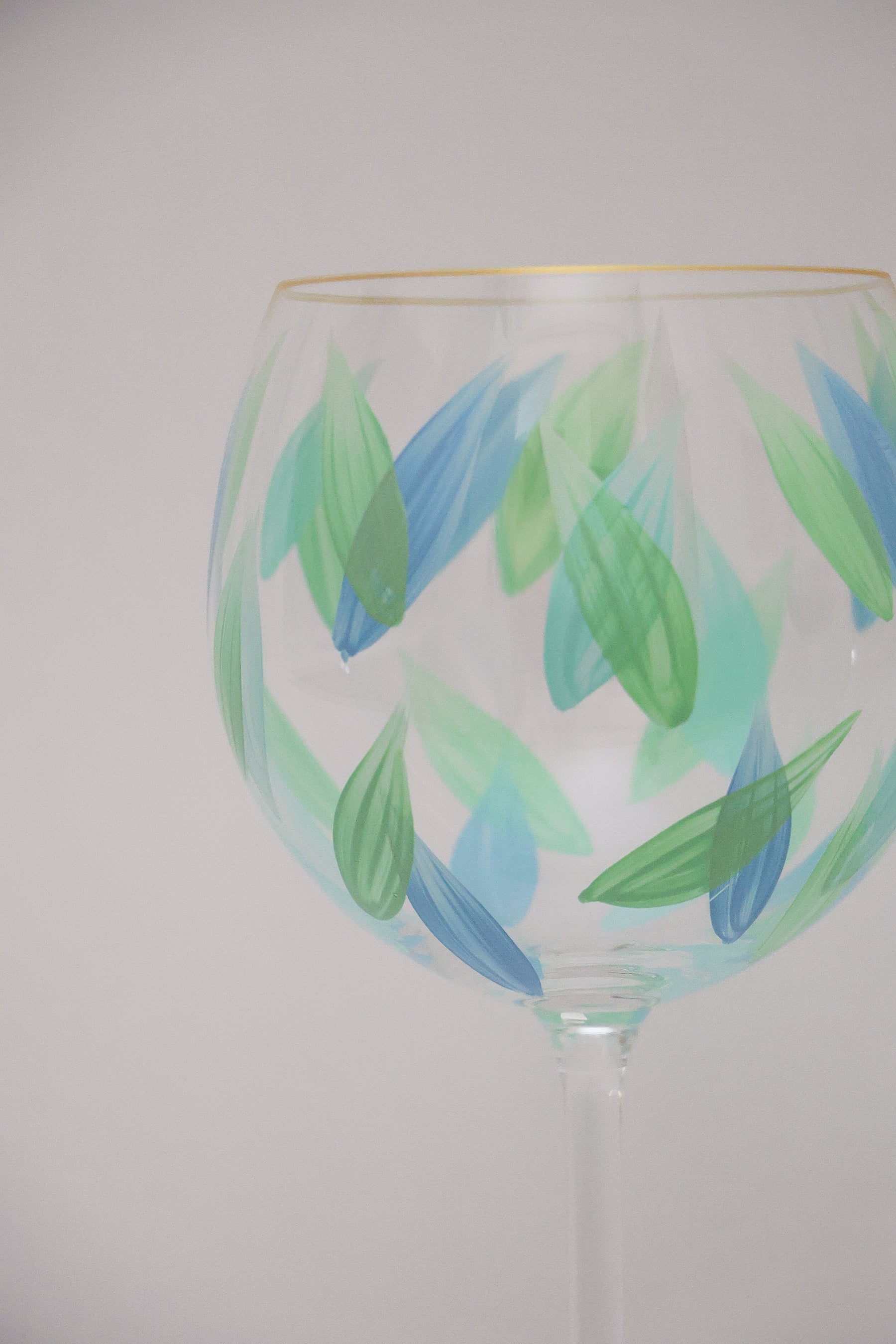 Taça de Cristal de Titânio Green 570ml Pintada à Mão