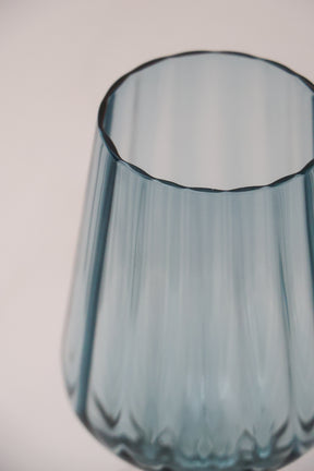 Taça de Vidro P/ Cerveja Azul Marinho 500ml