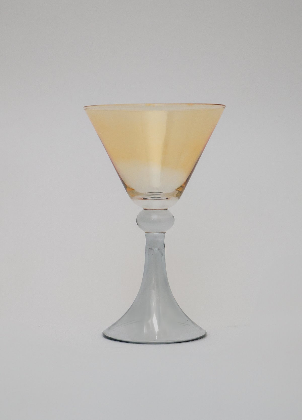 Taça de Vidro Coupe Suiça 150ml - Ambar e Cinza