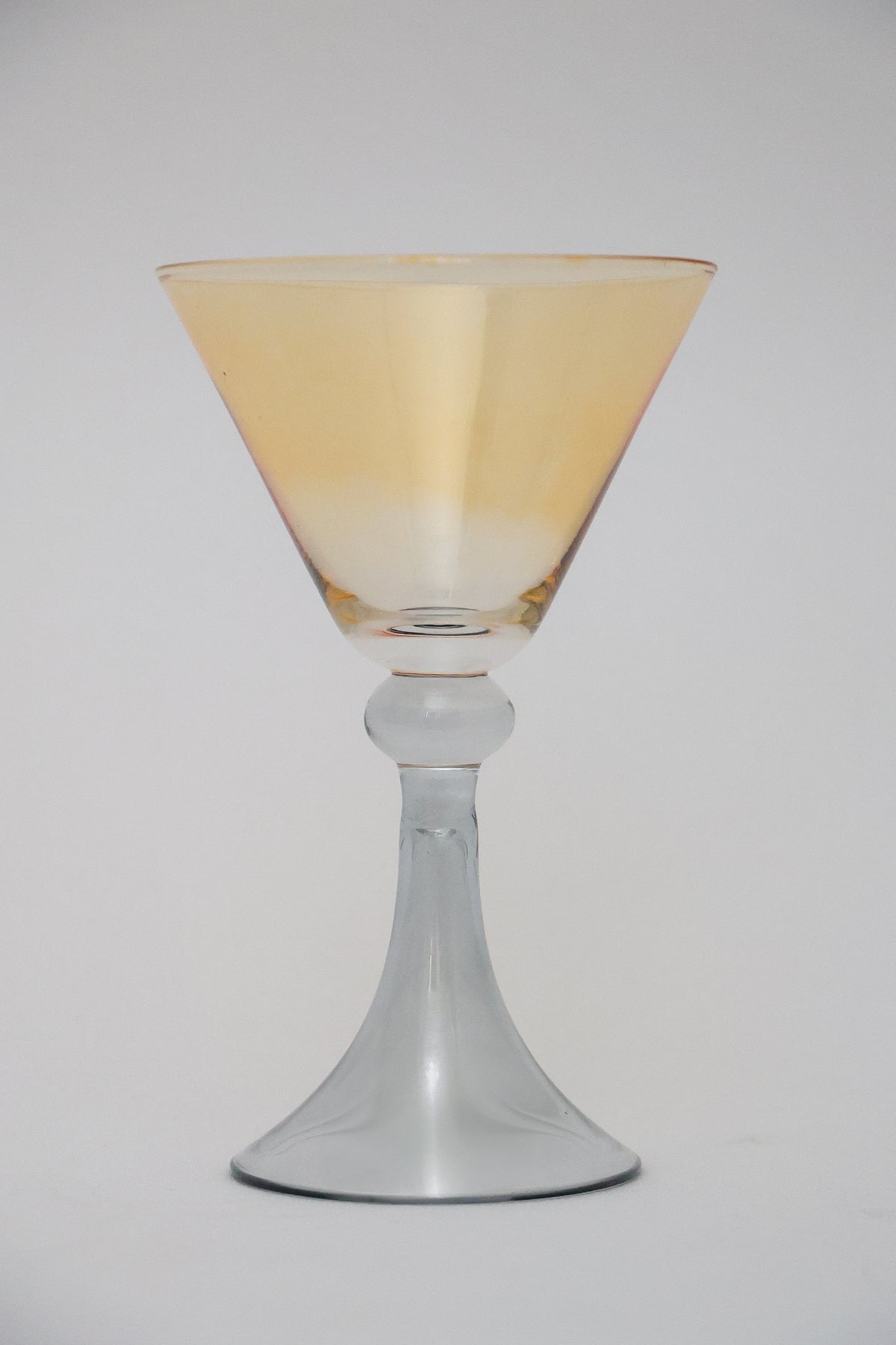 Taça de Vidro Coupe Suiça 150ml - Ambar e Cinza