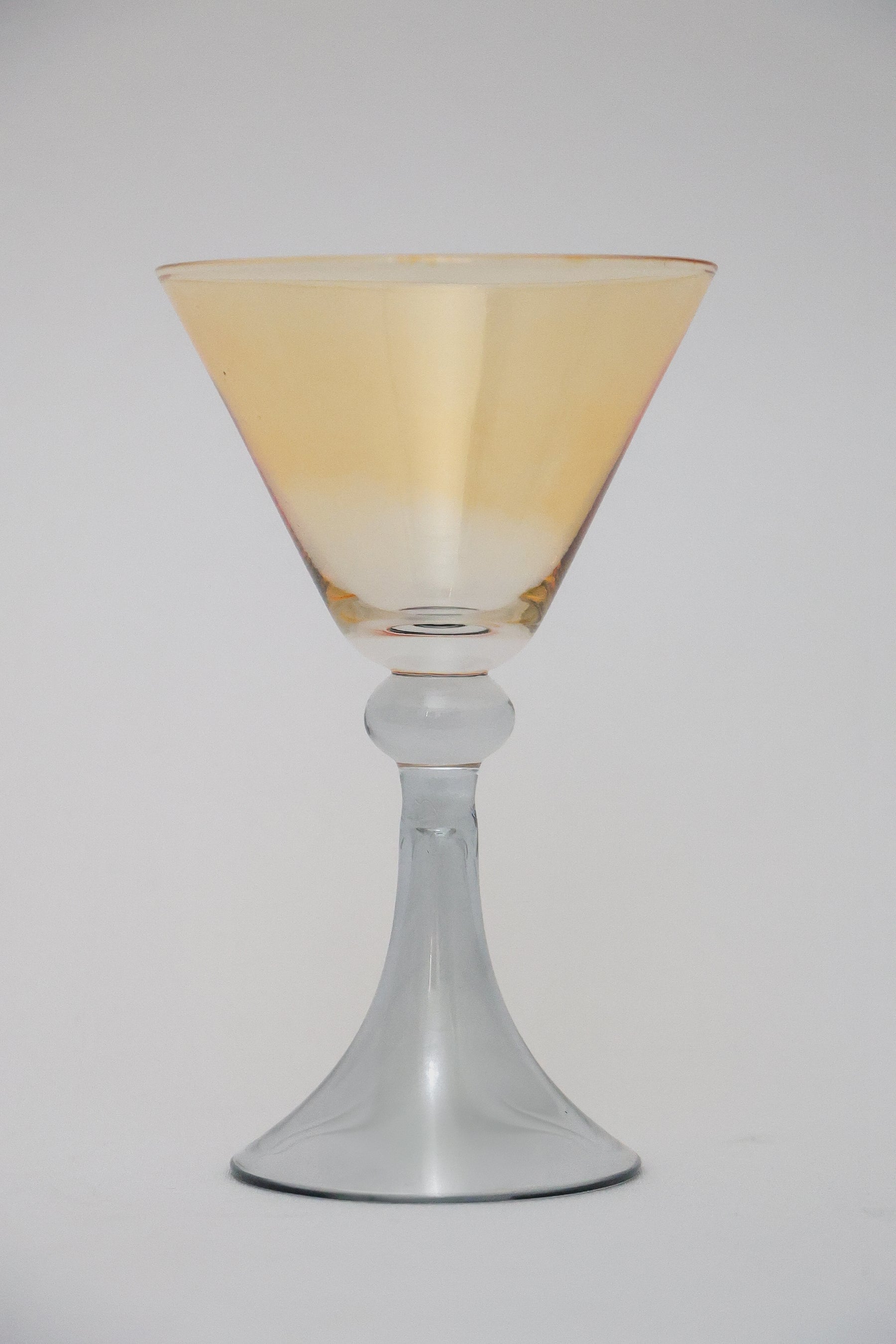 Taça de Vidro Coupe Suiça 150ml - Ambar e Cinza