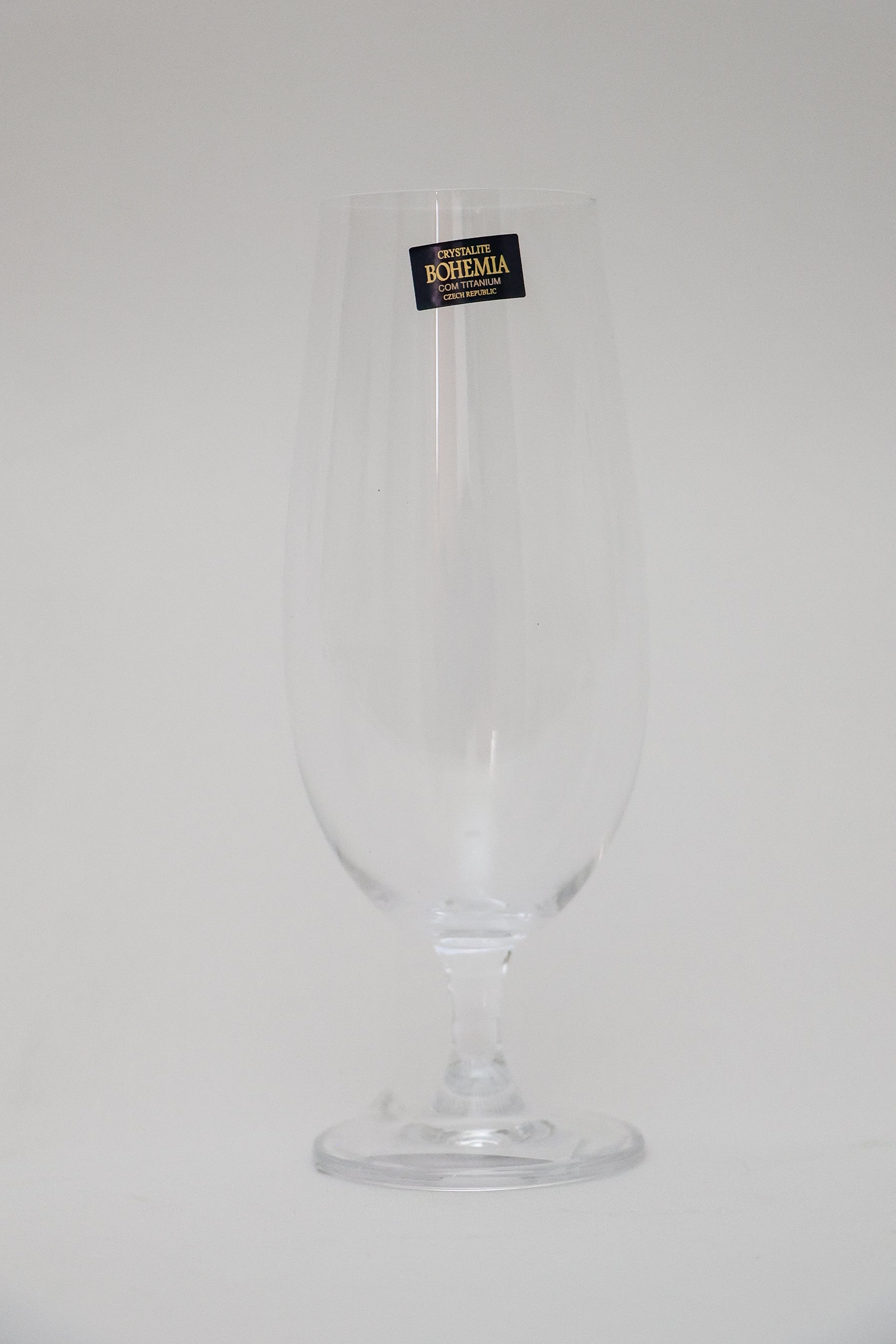 Taça de Cristal p/ cerveja  linha Bohemia 380ml Lyor