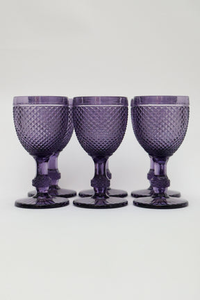 Taça de Vidro Bico de Jaca Roxa