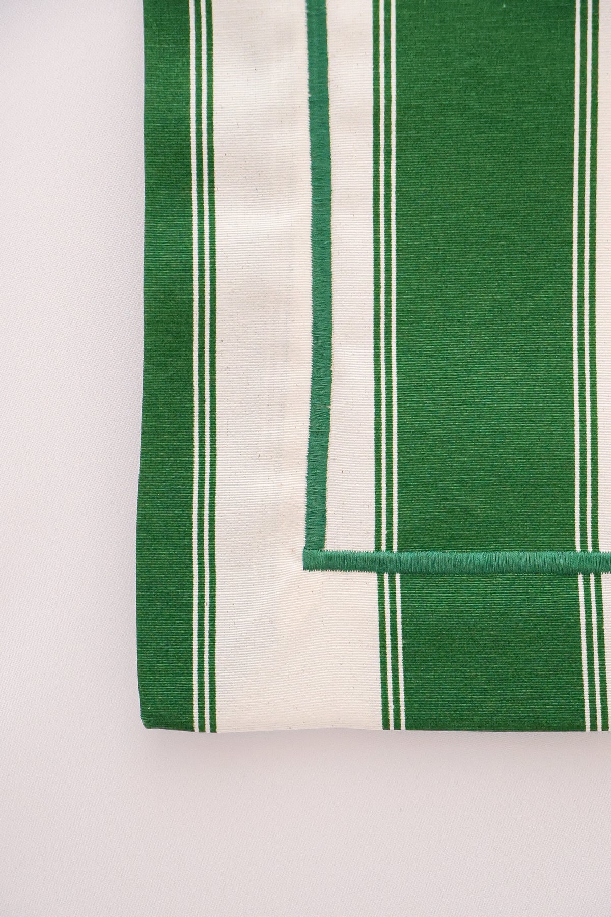 Jogo Americano Athena, Mameg