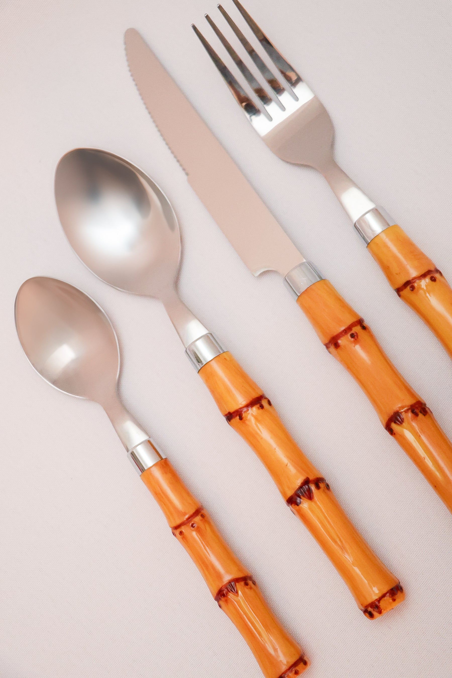 Faqueiro 24 peças Aço Inox com cabo de plástico bambu Lyor