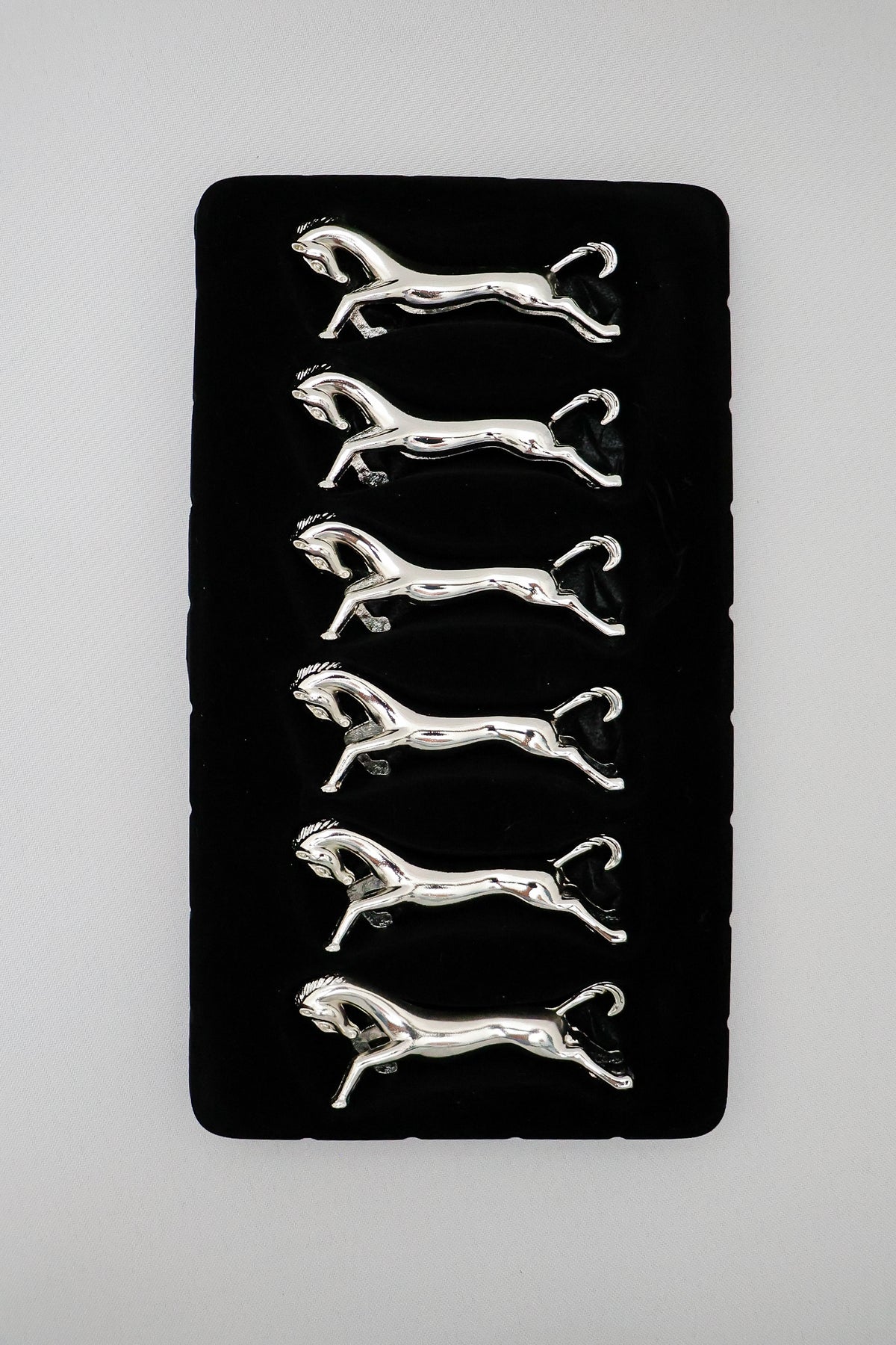 Descanço para Talheres Zamac Cavalo Wolff