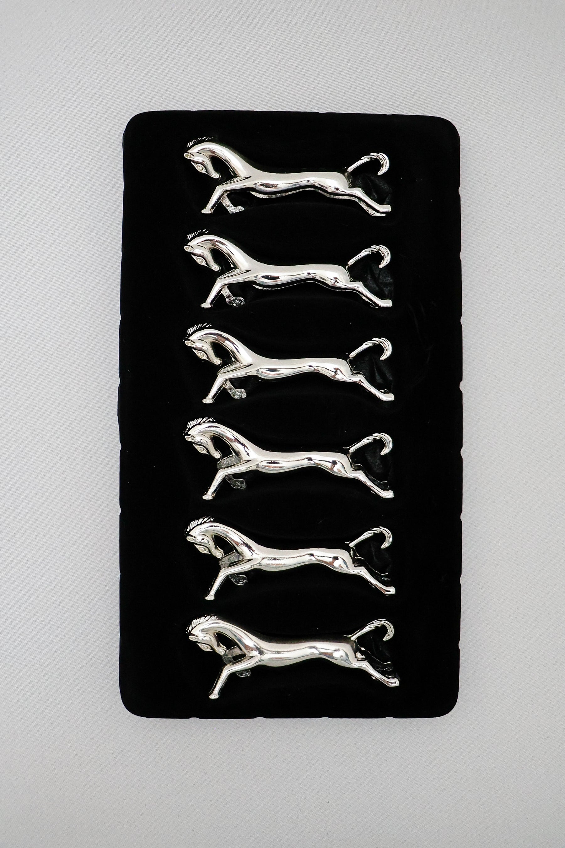 Descanço para Talheres Zamac Cavalo Wolff