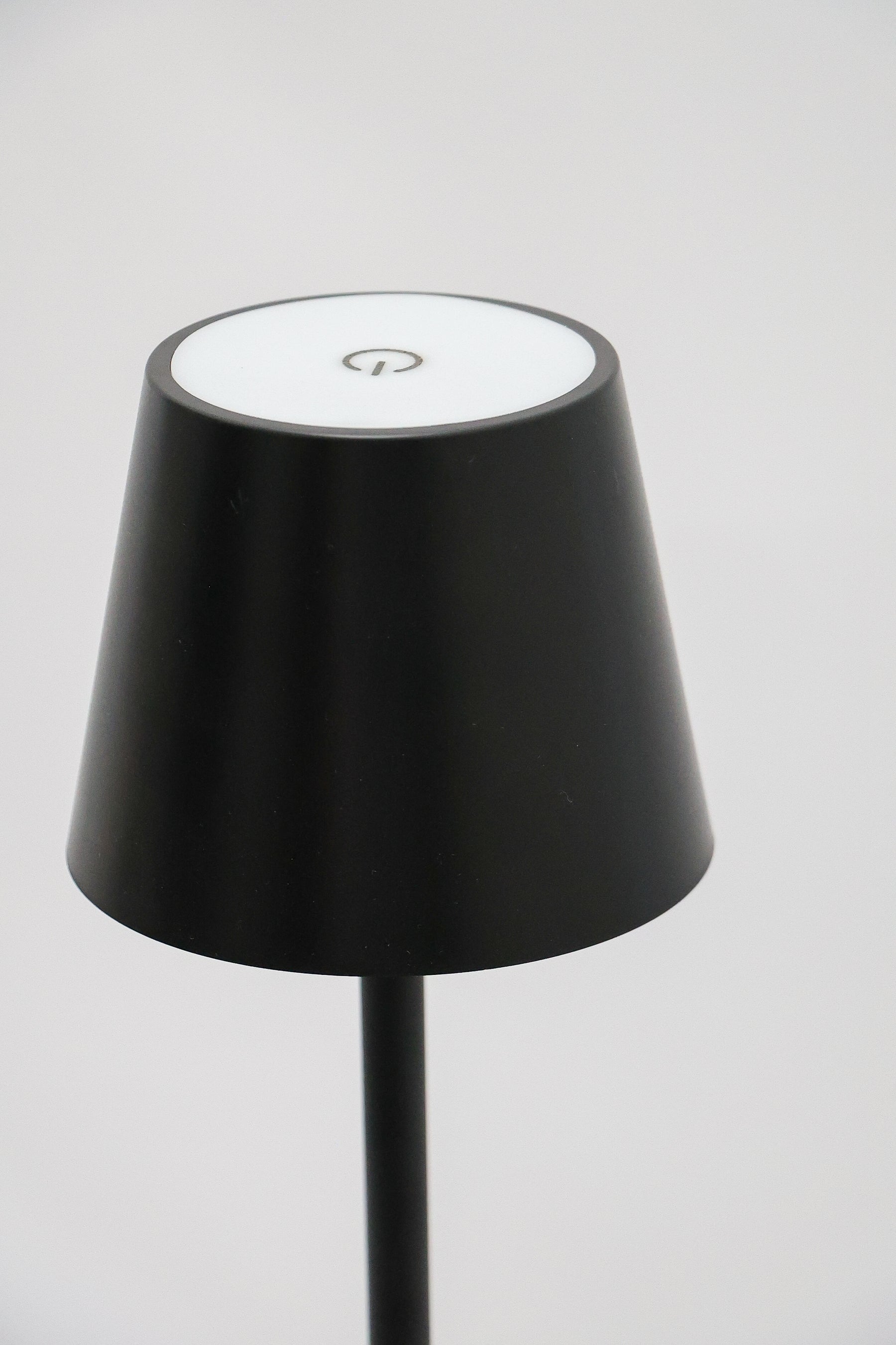 Luminária de Mesa Tátil Ross