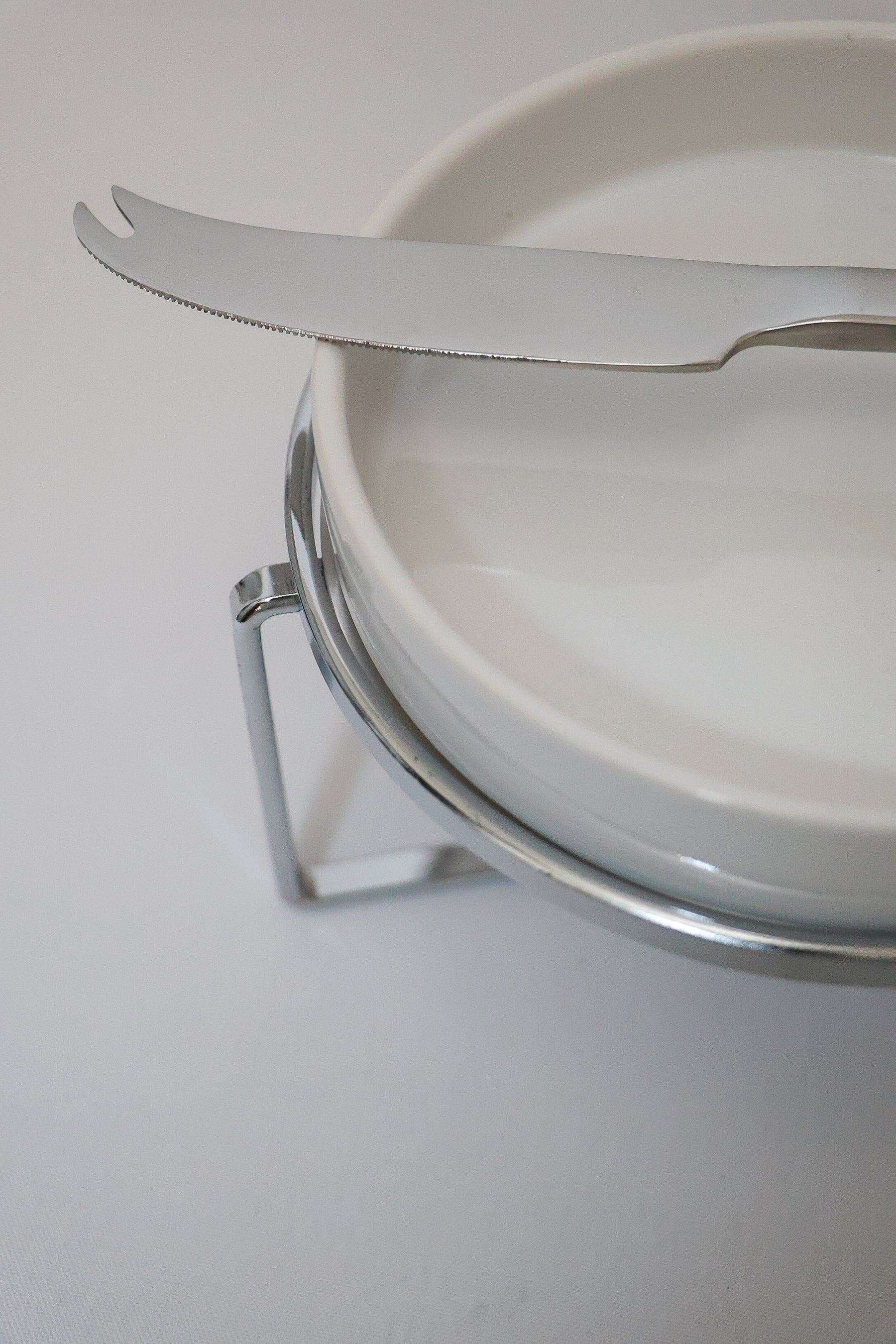 Rechaud p/ Queijo Brie Cerâmica c/ Faca de Aço Inox