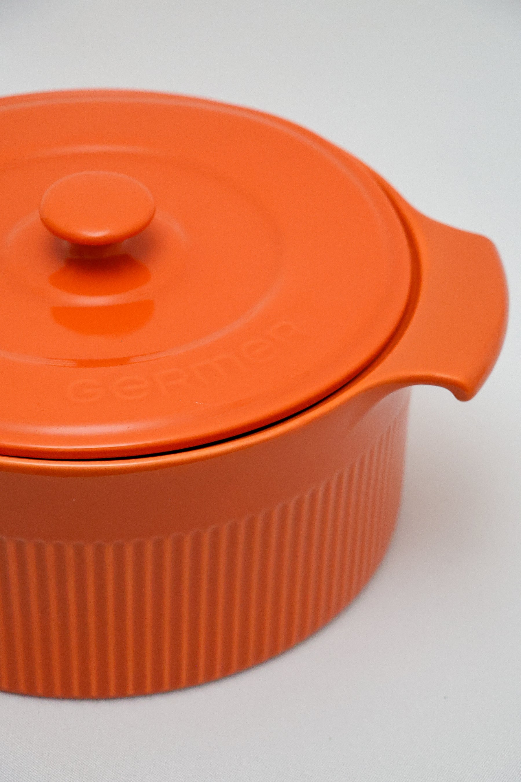 Cocotte de Porcelana Diâmetro 22cm Germer