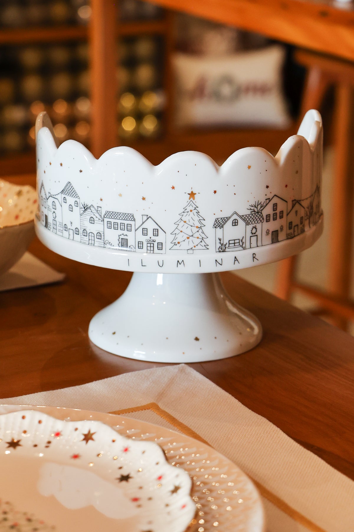 Porta Panetone Cúpula Aberta Com Base Iluminar