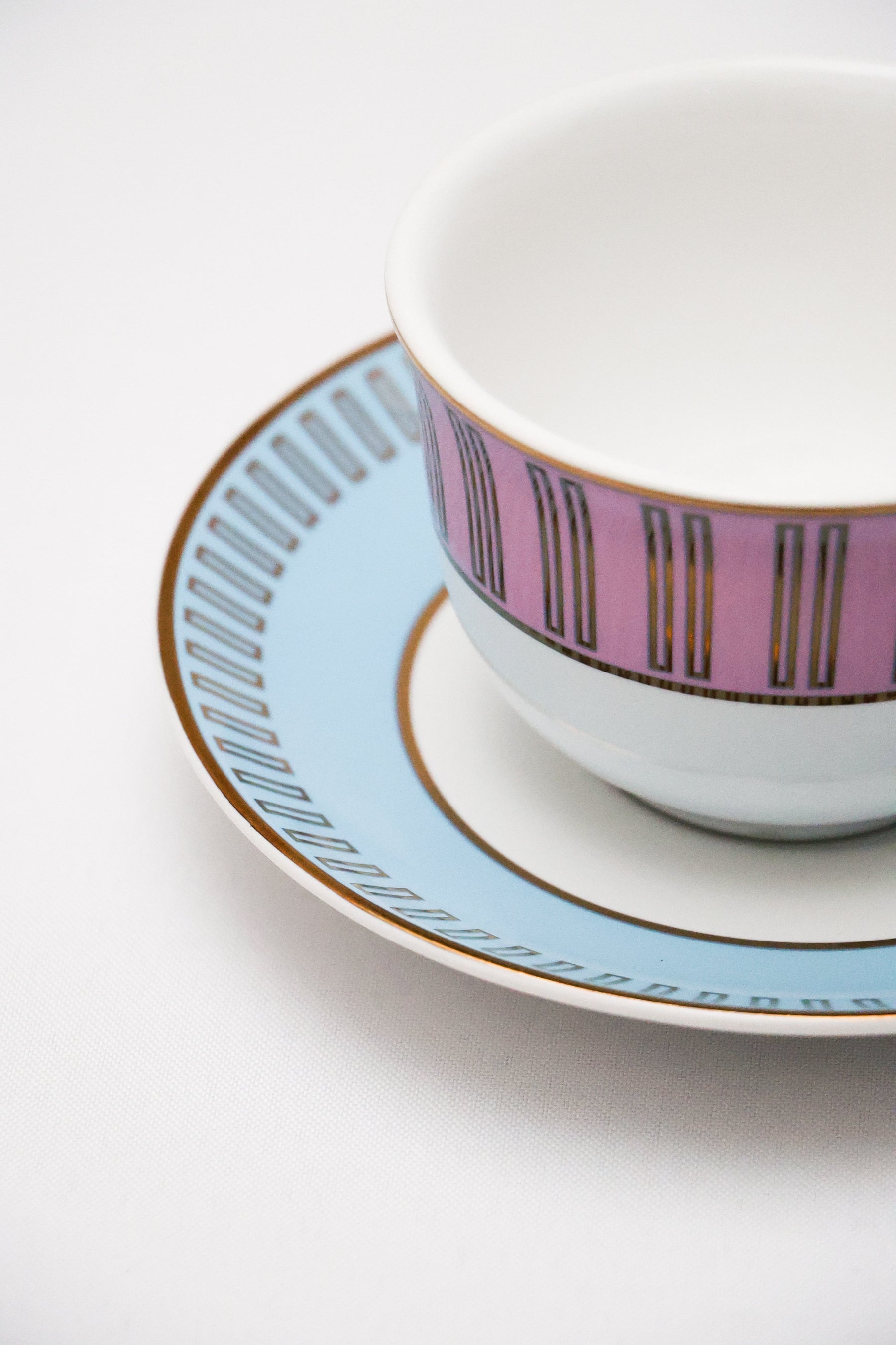 Xícara de Chá com Pires Cosmopolitan