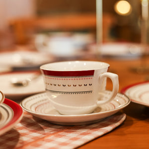 Jogo 6 Xícaras de Chá c/ Pires Lafayette, Oxford