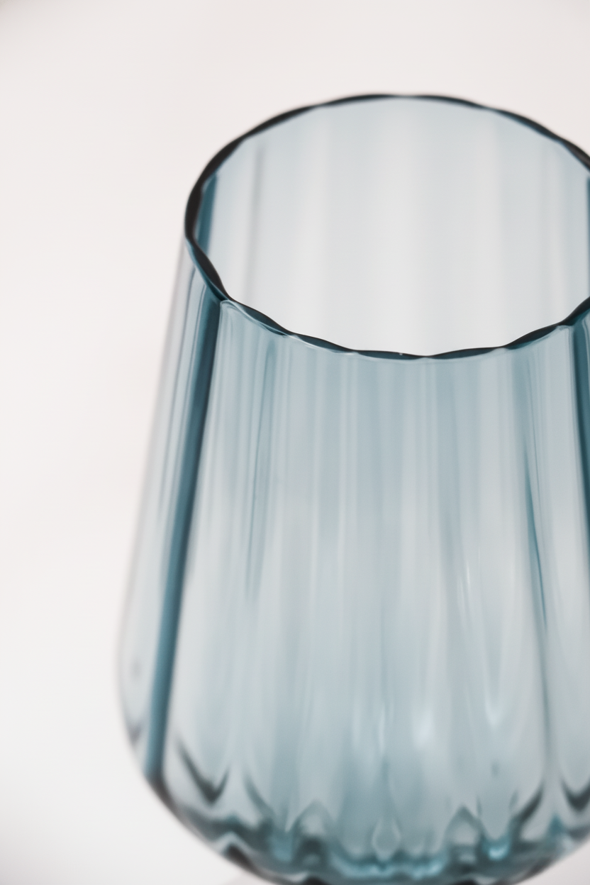 Taça de Vidro p/ Cerveja Azul Marinho 500ml