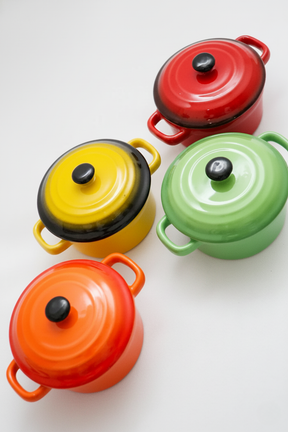 Jogo 4 Mini Panelas Porcelana com Tampa Coloridas, Wolff