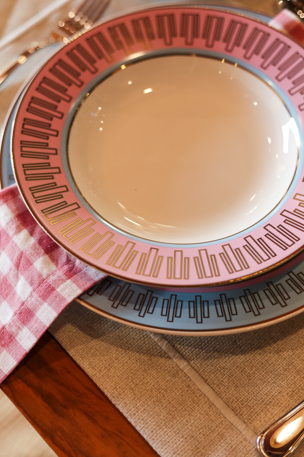 Jogo 6 Pratos Fundos Cosmopolitan, Oxford