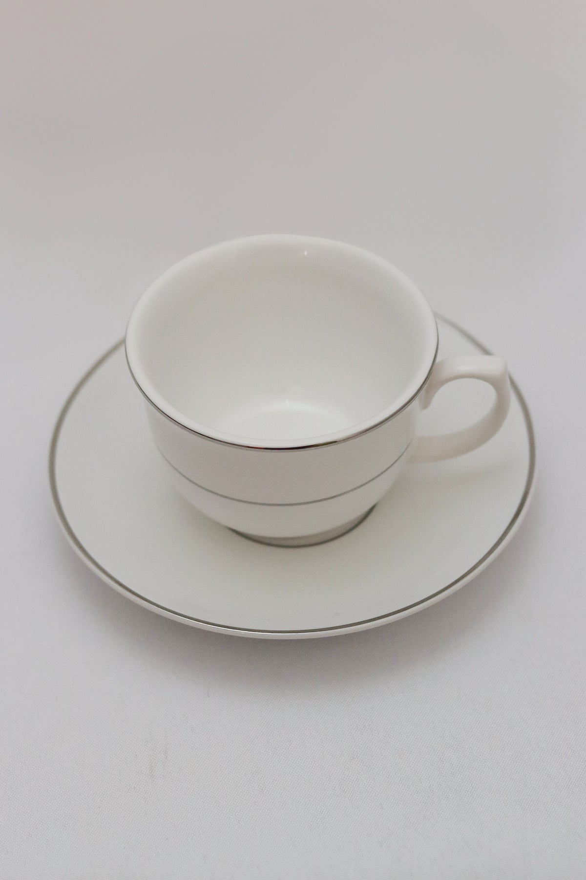 Xícara de Chá C/ Pires Porcelana Diamond Oxford