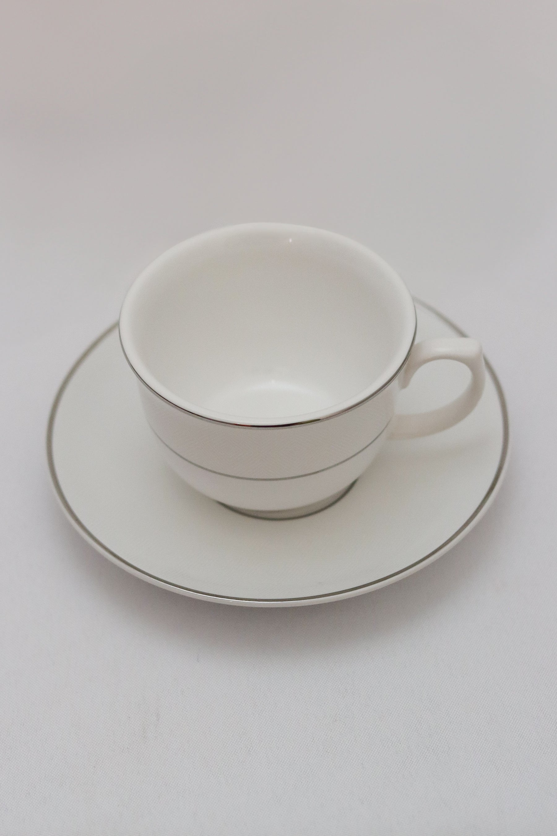 Xícara de Chá C/ Pires Porcelana Diamond Oxford