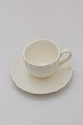 Xícara de Café com Píres Pétalas Wolff