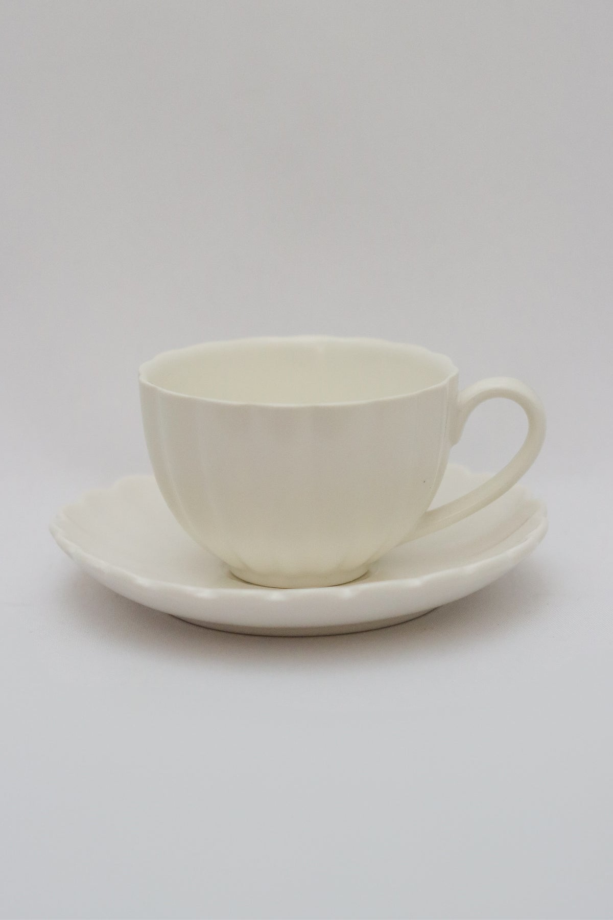 Xícara de Chá Com Píres Pétalas Wolff