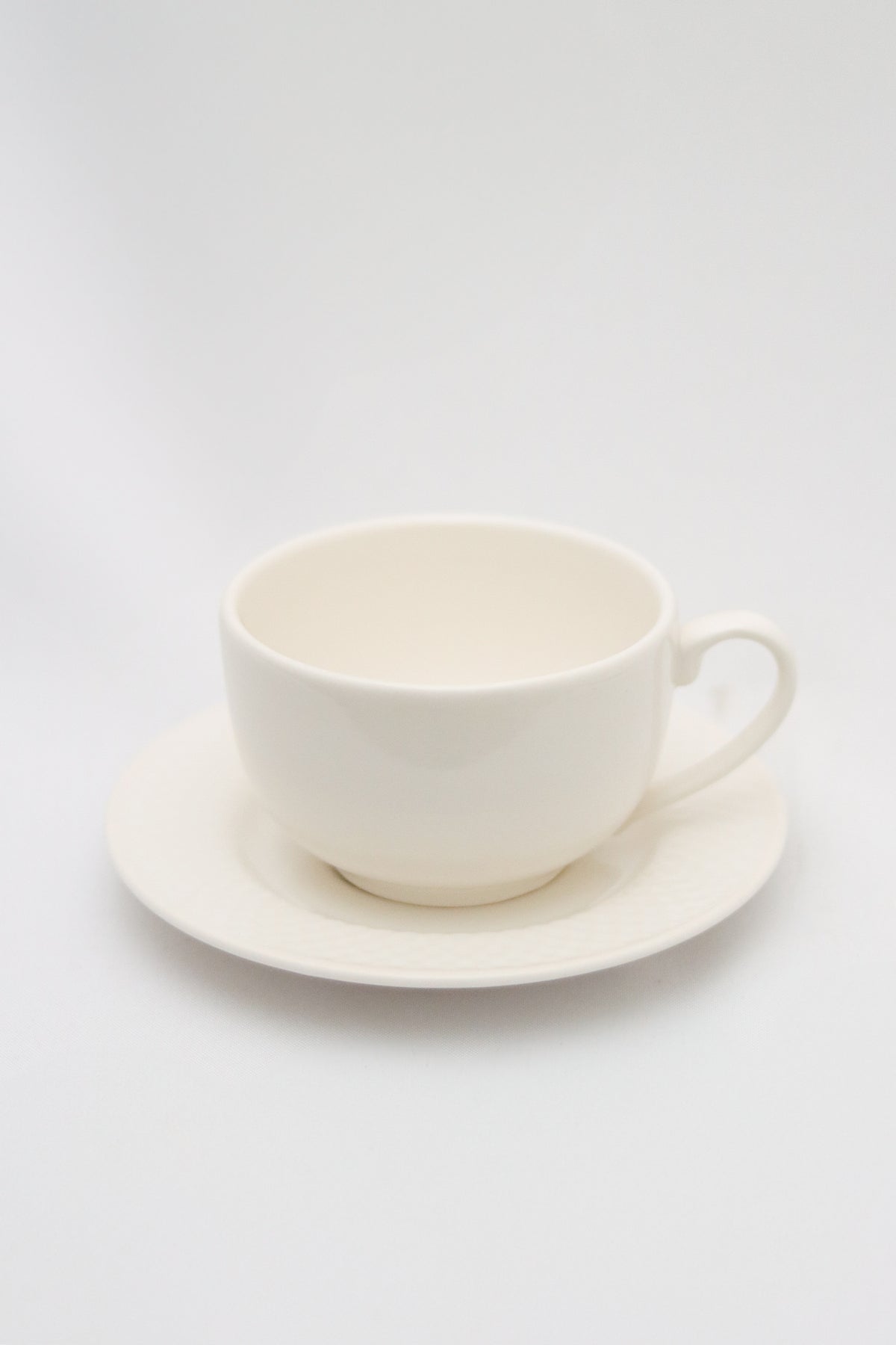 Xícara de Chá C/ Pires Split White Plus Alleanza