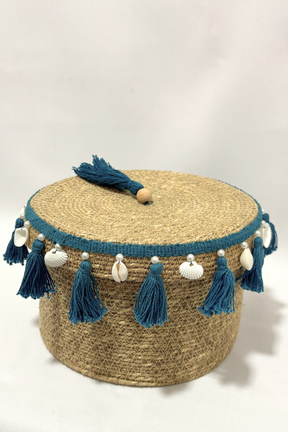 Caixa Redonda Organizadora em Palha Straw com Tassels e Búzios